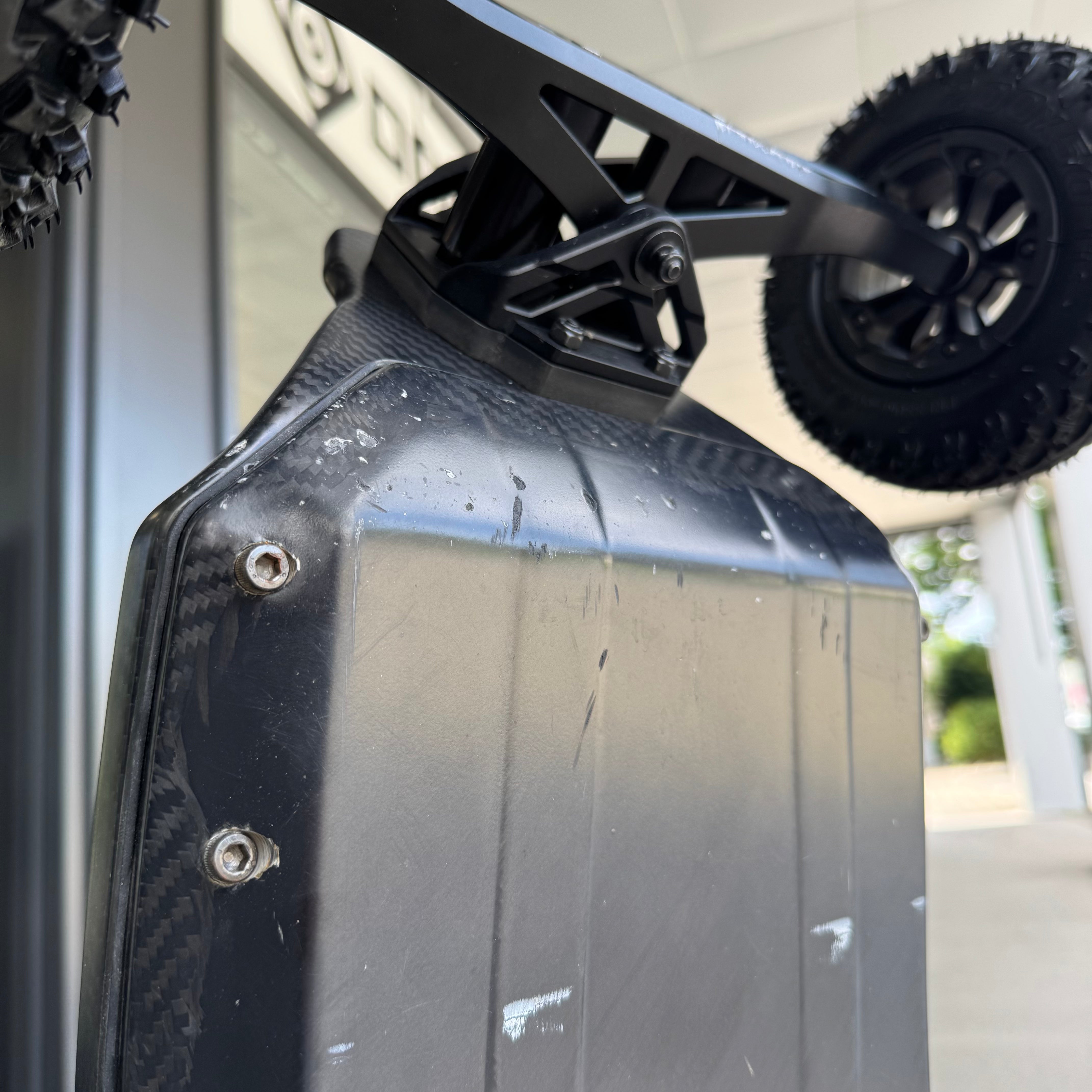 Used VELAR Prototype – Belt Drive Electric Skateboard