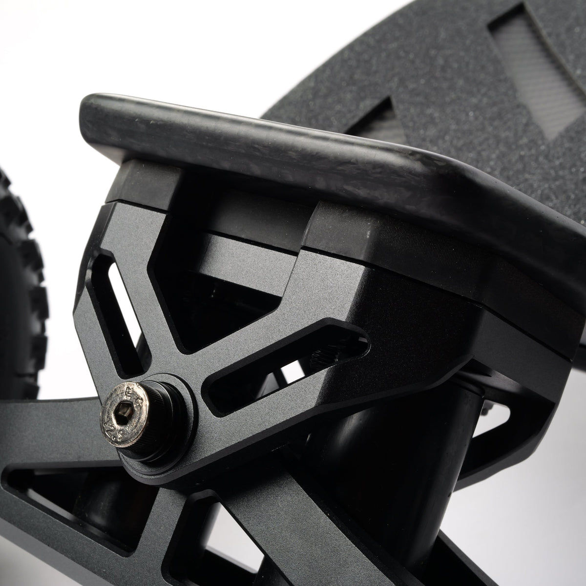 ONSRA VELAR Gear Drive truck and deck mount close-up