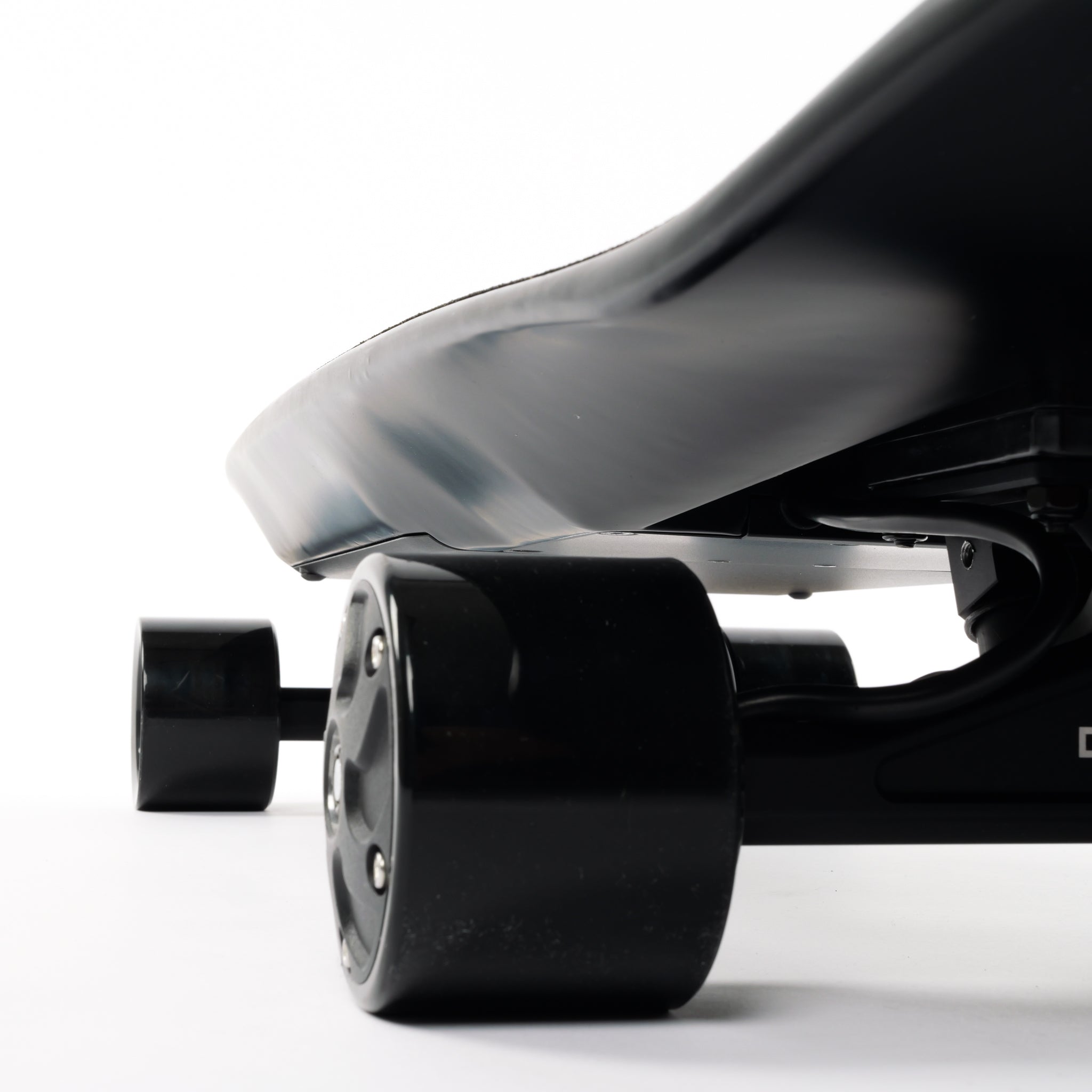 Electric skateboard & electric longboard – ONSRA ZENO 99 Wh Reise-Board: legal im Flugzeug, kompakt, stark