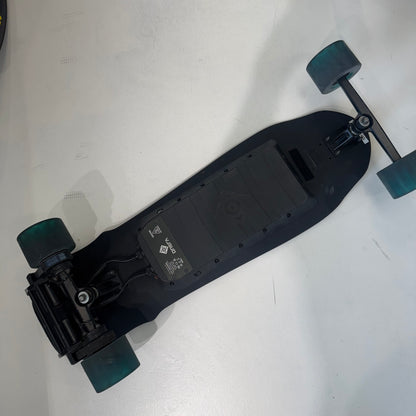 USED - ONSRA Challenger PRO Electric Skateboard – 48km/h, 317km, Team Demo Unit