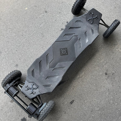 Prototype VELAR d'occasion – Skateboard électrique à entraînement par courroie