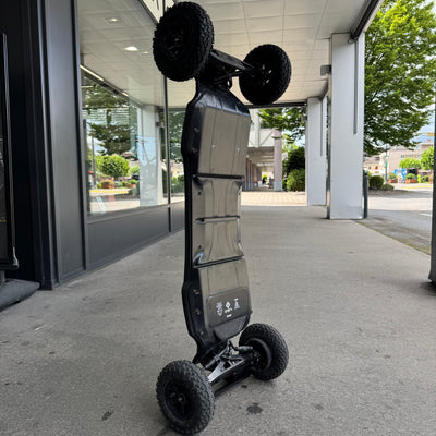Prototype VELAR d'occasion – Skateboard électrique à entraînement par courroie